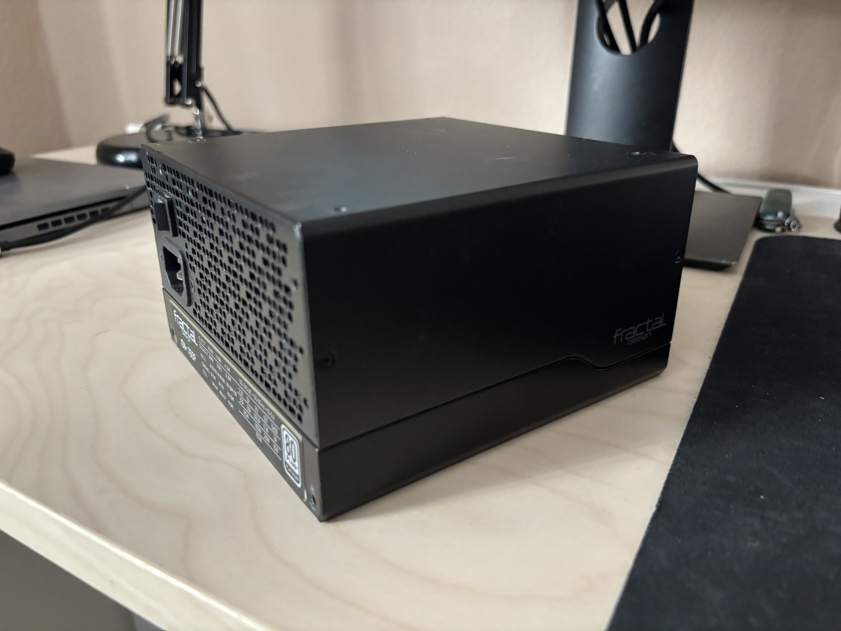 Fractal Design 760W ION+ Platinum 760W - HardverApró
