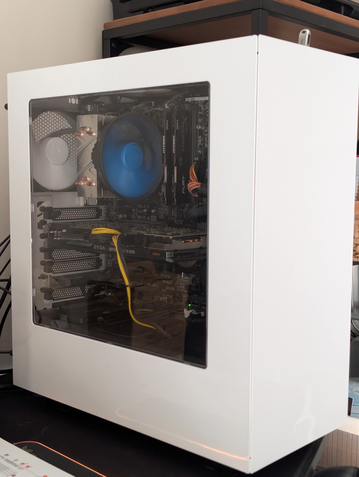 Komplett PC: Intel i5-6600, 16GB RAM, EVGA GTX 970, 1TB HDD - HardverApró