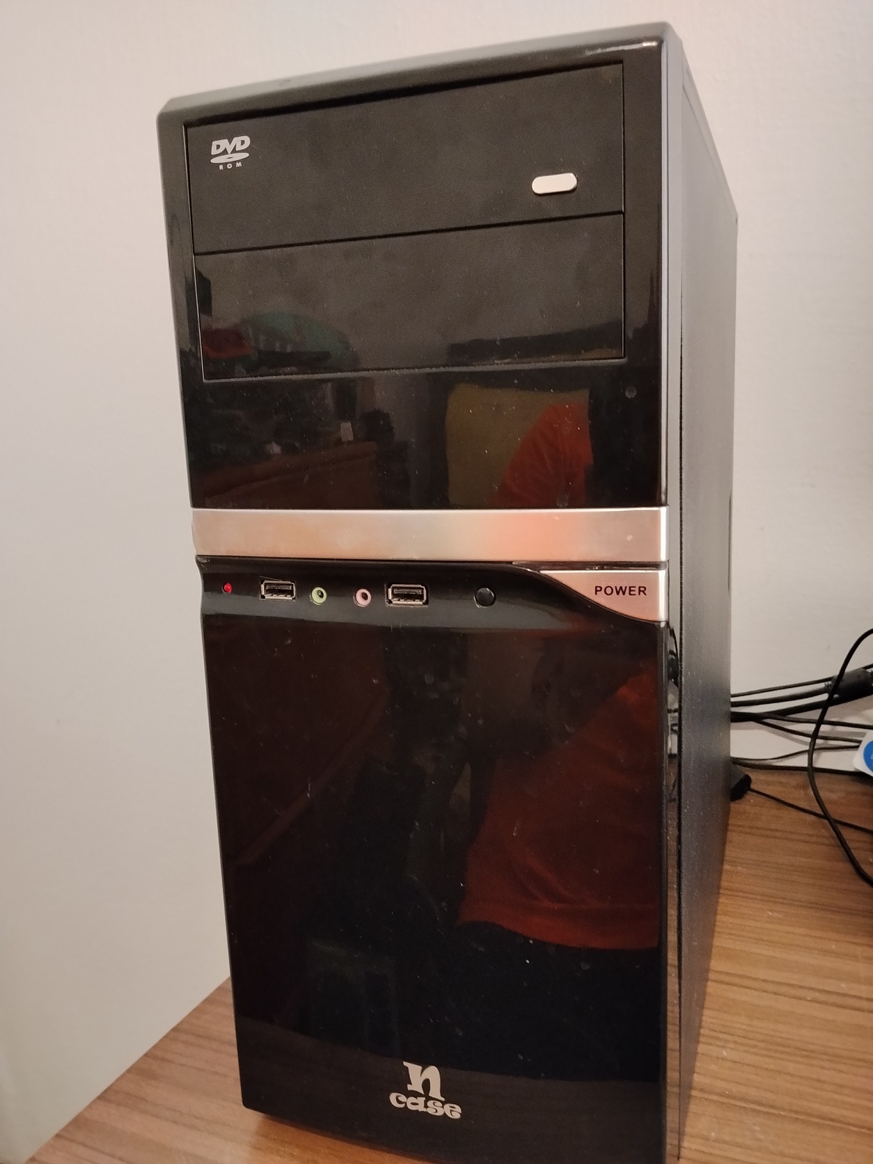 PC - ASRock Z270 Pro4/ i7-7700/ 16GB DDR4/Sapphire rx 470 4GB