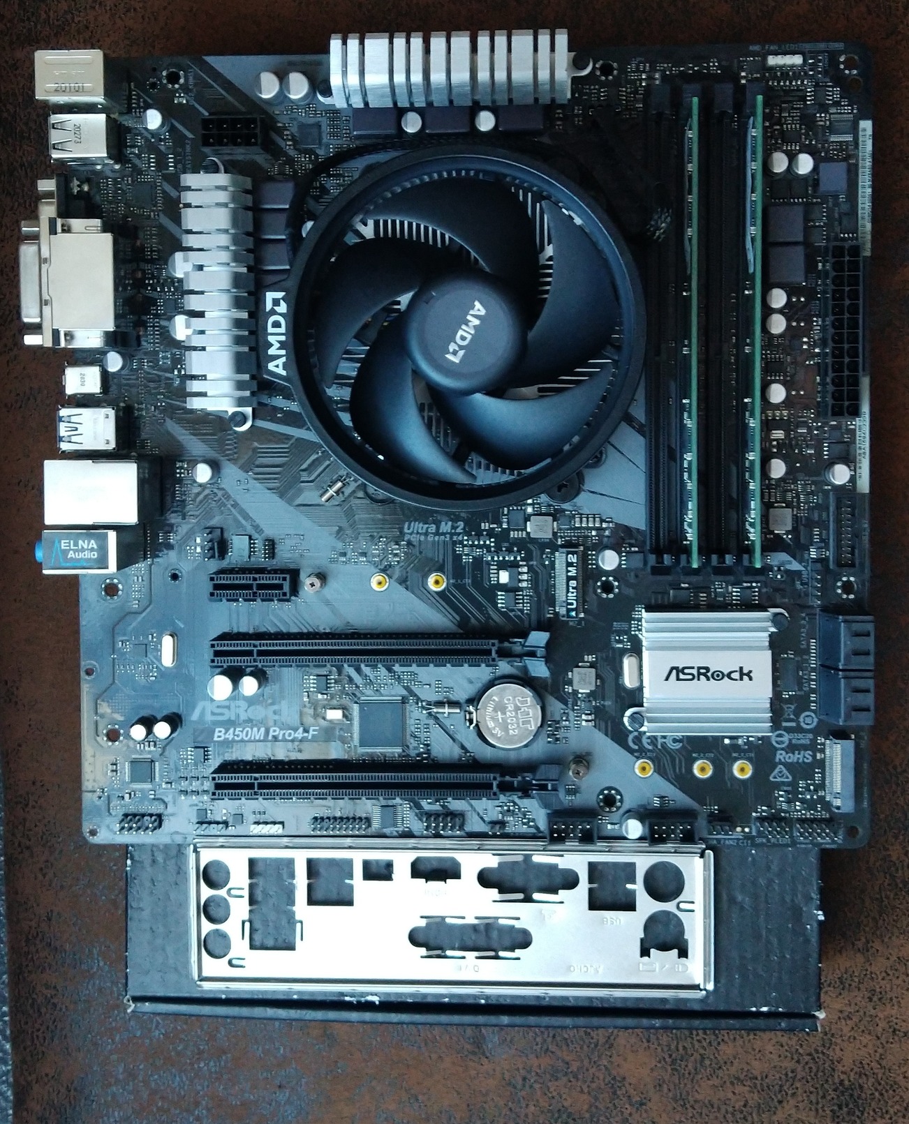 ASRock B450M Pro4-F + Ryzen 5 2600 + 16 Gb Kingston 3.200 Mhz