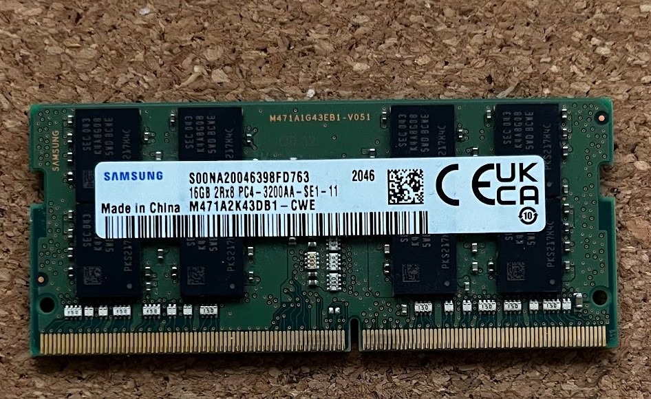 SK Hynix 8GB 1RX8 PC4-2400T-SA1-11 DDR4 Laptop / MiniPC memória