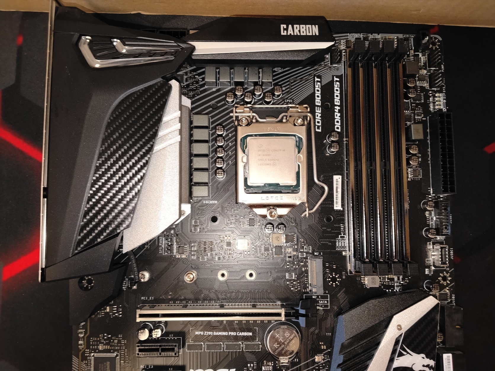 MSI MPG Z390 GAMING PRO CARBON + Intel Core i9-9900K - HardverApró