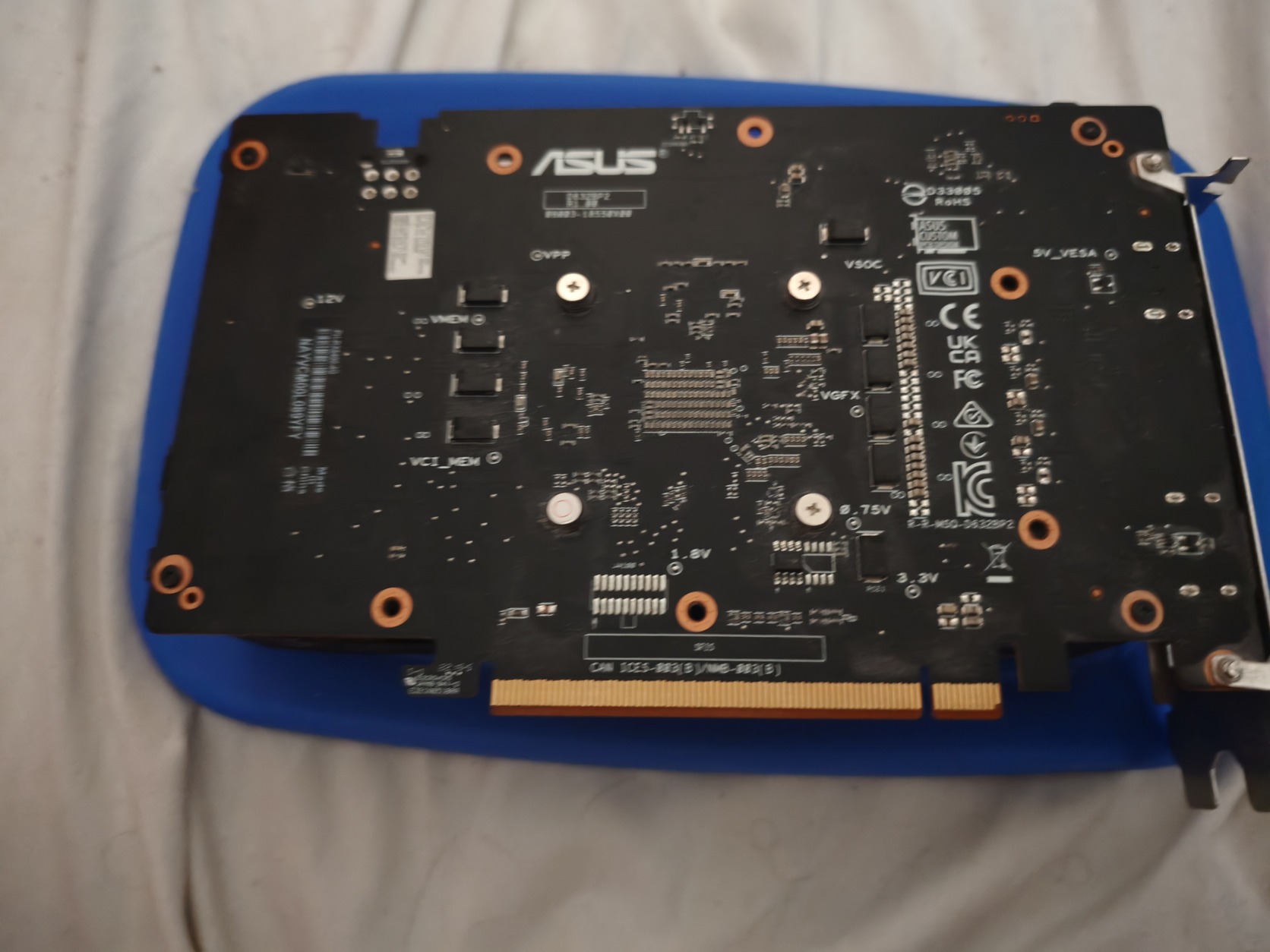 Asus AMD Radeon RX6400 OEM - HardverApró