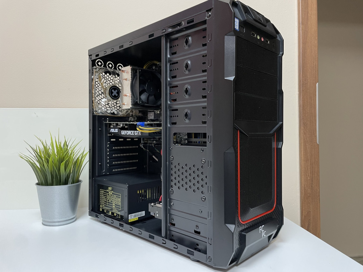 i5 Gamer PC // i5-6500 // 8GB DDR4 // GTX 970 4GB GDDR5 // 240GB