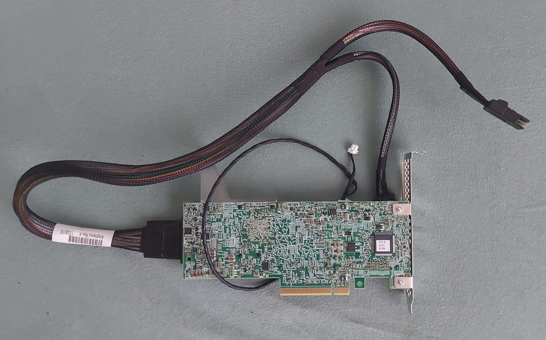 HP Smart Array P440 PCIe 12G HBA és RAID vezérlő 2GB cache - HardverApró