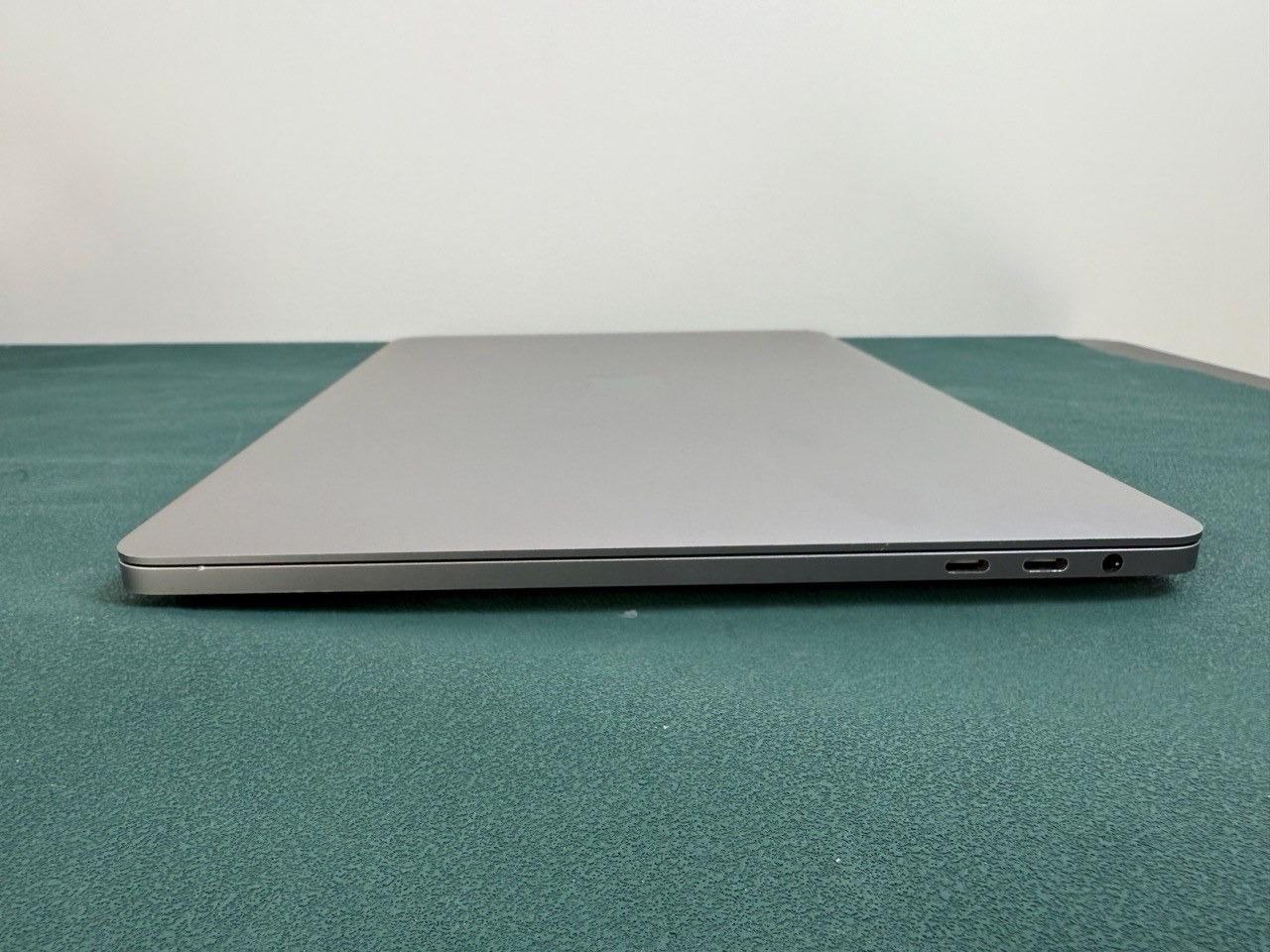 Apple MacBook Pro 13
