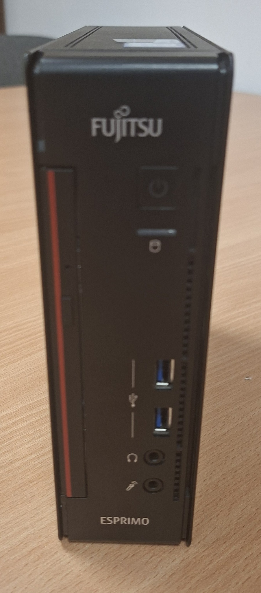 Fujitsu Esprimo Q556 USDT számítógép i5-6400T 8Gb DDR4 240Gb SSD