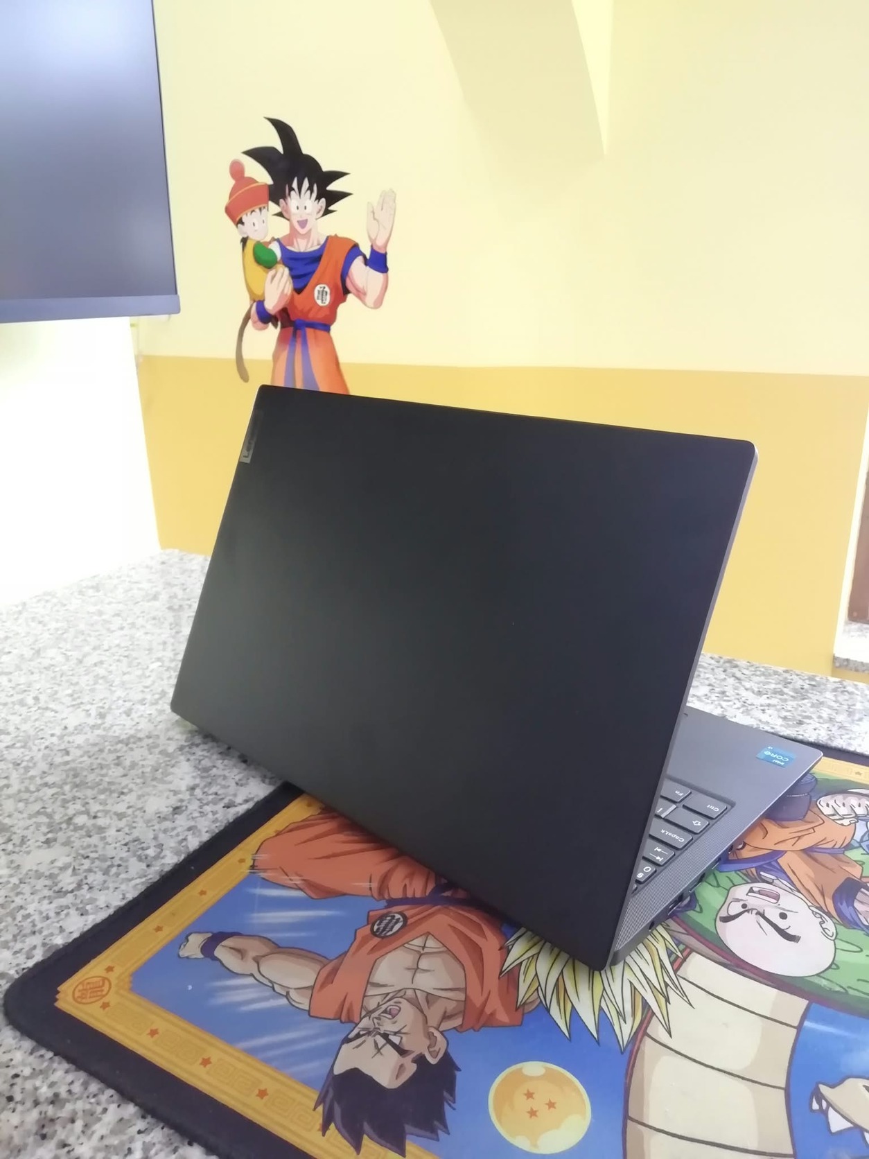 Laptop Lenovo V15 G5 IRL i3-1315U, 8GB, 256GB SSD - HardverApró
