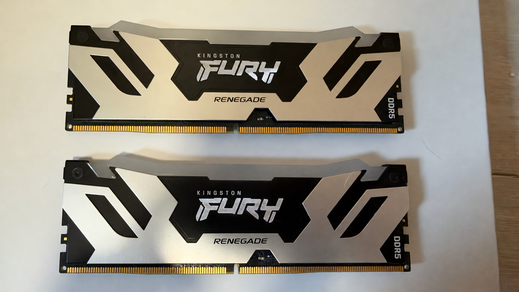 Eladó Kingston FURY Renegade RGB DDR5 32GB (2 16GB) 6400MHz CL32 KIT ...