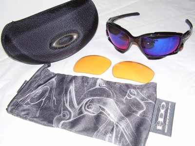 [L:/dl/upc/2010-03/16/262007_bosmqnoyikqtexgs_oakley_jawbone_polarized_red_iridium_polished_blac.jpg](IMG:/dl/upc/2010-03/16/262007_bosmqnoyikqtexgs_oakley_jawbone_polarized_red_iridium_polished_blac.thumb.jpg)(/IMG)[/L]