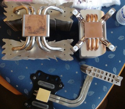 balra IFX14, jobbra referenciának egy AC7pro, alul a backplatehűtő IFX10