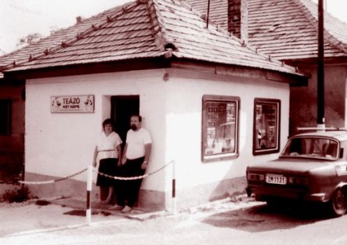 (IMG:http://viszlat.com/pics/logout/ketkope/fagyizo.jpg)(/IMG)