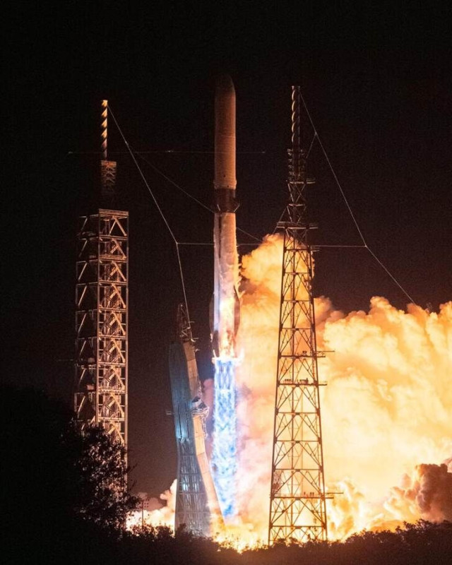 Print | Super Blue | New Glenn-1 – Trevor Mahlmann